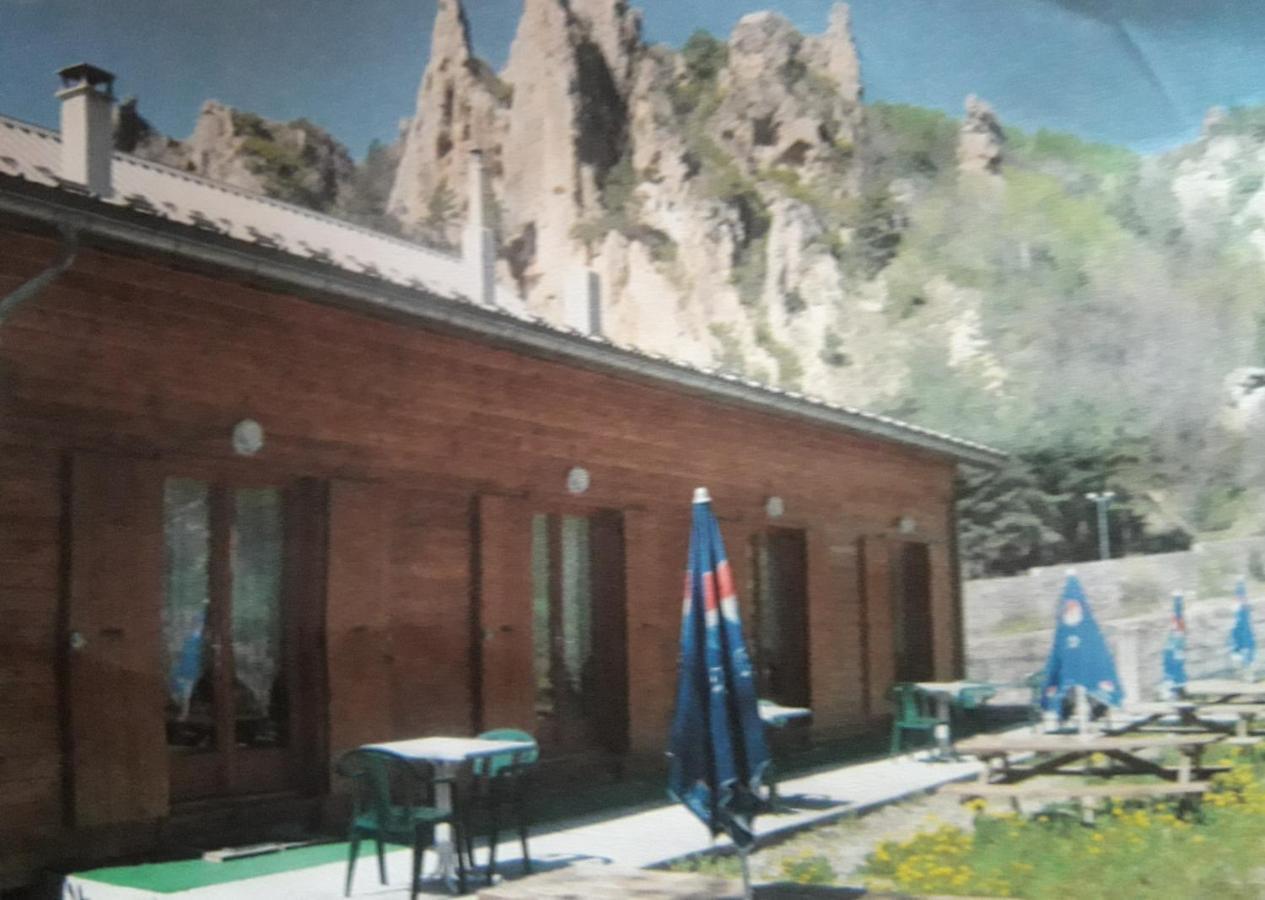 Ferienwohnung Les Portes Du Mont Mounier Péone Exterior foto